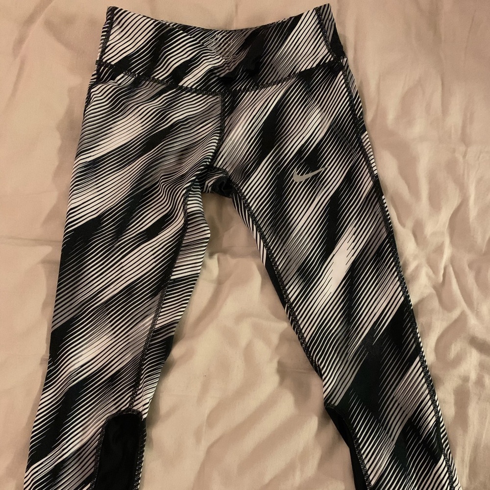 Nike Dri Fit Crop Pant/Legging